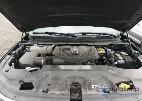 2024 Jeep Wagoneer L Series Iii 4X4 z USA, uszkodzony, nr VIN 1C4SJSDP7RS168647